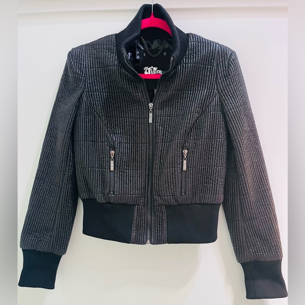 Chic Black Quilted Bomber Jacket
